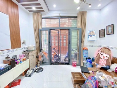 Ngang 4.5m, ngay ngã năm quang trung, p10 gò vấp, giá 2.x tỷ 1