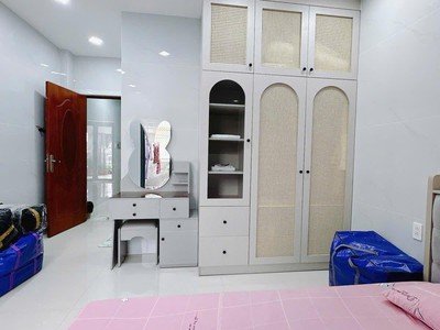 -bán nhà đẹp mặt tiền nguyễn biểu q5 giáp q1,76m-4lầu có thang máy ôtô ngủ nhà 2