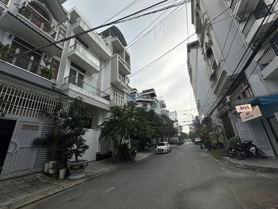 Bán nhà đường 36 tân quy quận 7 - 5 tầng - 11ty9 0
