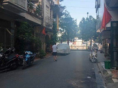 Cho thuê nhà nguyên căn trường chinh ,phương liệt thanh xuân , 45m2 , ô tô tránh làm văn phòng 15tr 0