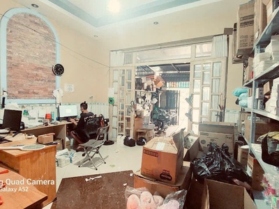 Mặt tiền đường, dòng tiền 7tr/th, dt 74m2 x 3 t, q2, mới ở ngay, chỉ 4 ty nhỉnh. 4