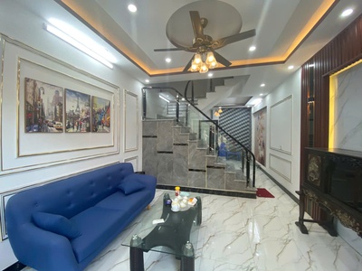 Nhà mặt ngõ đường Kiều Hạ Đông Hải 2, oto đỗ cửa.Cần bán GẤP.Giá rẻ 8