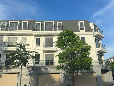 Bán shophouse có sổ, view đẹp, đường 24m thông thoáng 1