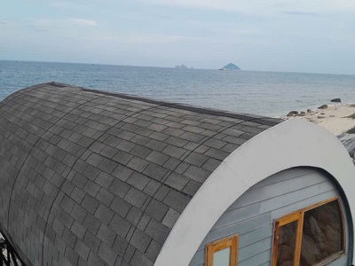 Chính chủ cần bán đất trước biển, sau núi, đường oto, trên đất có nhà lắp ghép 0