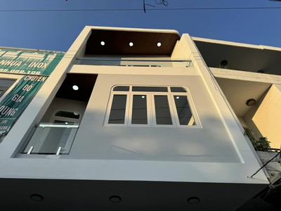 Bán nhà 3 tầng mặt tiền đường tôn đức thắng - gần bến xe tt thành phố 0