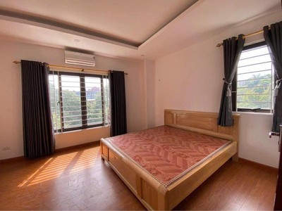 Bán nhà mặt ngõ 488 đường trần cung,6.5 tỷ - 35m2 lô góc 2 thoáng, nhà đẹp, gần phố, ô to 2