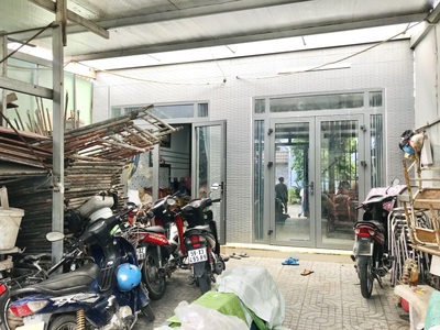 Hiếm bán nhà mặt tiền 2 tầng 132m2 6 22 chỉ 6.x tỷ gần chợ khiết tâm bình chiểu thủ đức 1