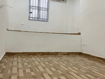 Cho thuê nhà nguyên căn ngõ 72 nguyễn trãi,  46m2, 2 tầng, 3 ngủ, 2 wc, 9 triệu 3
