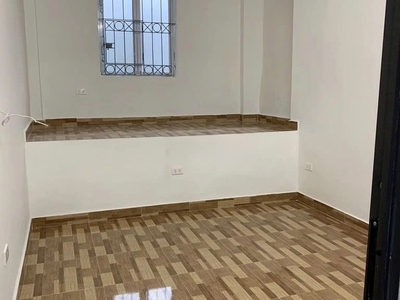 Cho thuê nhà nguyên căn ngõ 72 nguyễn trãi,  46m2, 2 tầng, 3 ngủ, 2 wc, 9 triệu 4