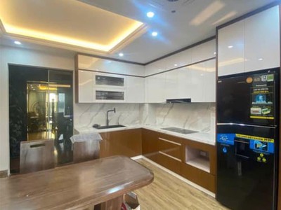 Bán nhà 5t nguyễn khang, dt 51m2, 1 nhà ra phố, nhà đẹp ở ngay, giá 14.2 tỷ 1
