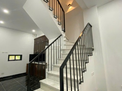 Lạc long quân dưới 7 tỷ, diện tích 33m2, 4 tầng, mặt tiền 3.8 m, giá 6.85 tỷ 2