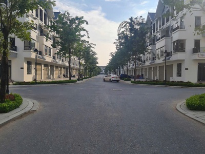 Bán liền kề khu đô thị hinode royal park   dt100m   xây 5t  mt5m  đường 12m . 1