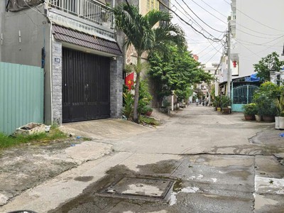 Siêu phẩm nhà 3 tầng có sân thượng, hẻm oto trung tâm quận 2 gần bv lê văn thịnh - sổ hoàn công giá 3