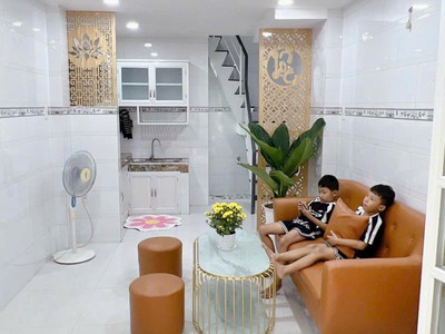 Bình tân, nhà mới đẹp 2 tấm rưỡi,hạ giá 300 triệu bán lỗ về quê.chỉ còn 2tyr430 triệu. 0