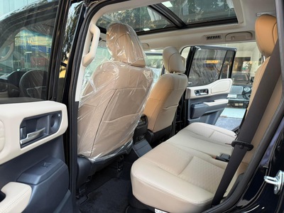 Bán Toyota Prado LC250- 2025, mới 100, xe giao ngay. 8