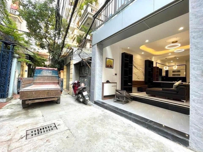 Bán nhà tại 6 tầng tại Thịnh Hào 36m2 . Ngõ to oto vào nhà , gần ngã 6 Ô chợ Dừa , Văn Miếu giá 13 t 6