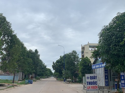 Gia đình cần bán gấp 150m2 đất gần chợ, dân đông, đường thông ra cao tốc Mỹ Phước Tân Vạn, SHR, CC 1