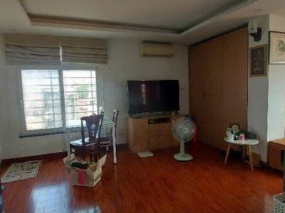 Cần bán vạn bảo ba đình lo góc căn hộ 9 tầng dt 55 m2 mt 5 m giá 35,5 tỷ lh huyền 7x 2