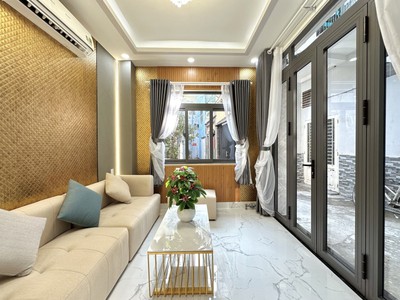 Nhà đẹp 3 tầng-hxh-full nội thất-  phú nhuận -hoàng văn thụ-3 mặt thoáng-32m -chỉ 6.95 tỷ. 0