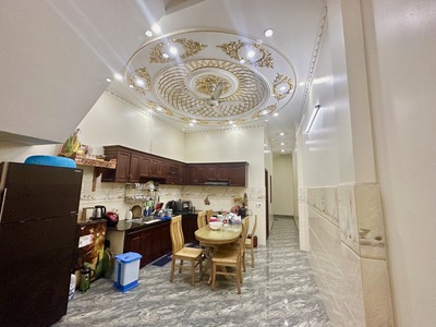 Bán nhà 92m , tăng nhơn phú a - chỉ 4 tỷ hem xe hơi, sổ riêng hoàn công đủ full tiện ích 0