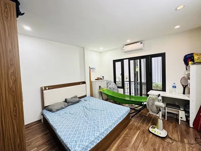 Siêu hot nhà mới phố chùa quỳnh, p. quỳnh lôi, q. hai bà trưng, 5 tầng 30m2 giá  6 tỷ 2