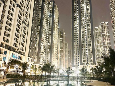Chính chủ bán căn hộ 1 ngủ  1 - 48m2 - view hồ - giá tốt 3tỷ2 bao phí - tòa i1 vinhomes smart city 0
