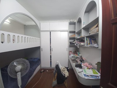  hàng hiếm trung tâm cầu giấy - nhà đẹp ở luôn ô tô đỗ cửa khi cần - sổ vuông đẹp - phong thuỷ 1