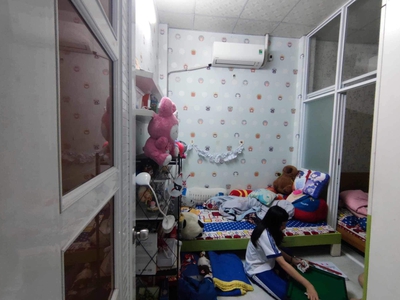 Nhà mặt tiền đường lê thị ri - thị trấn hóc môn - tiện mở công ty, văn phòng, spa..cách bệnh viện 3