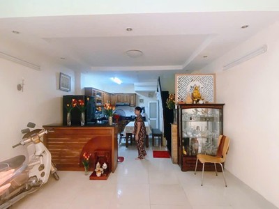 Bán nhà hxh 6 tầng,sát mặt tiền nguyễn đình chiểu thông lý thái tổ ngang to 4.5m,nhỉnh 12tỷ 3