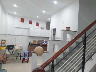 Toà nhà 4tx6p, nguyễn du,trung tâm hải châu,quá rẻ chỉ 3ty85 1