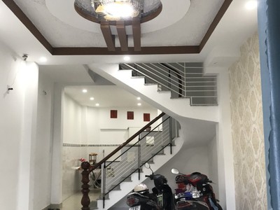 Toà nhà 4tx6p, nguyễn du,trung tâm hải châu,quá rẻ chỉ 3ty85 2