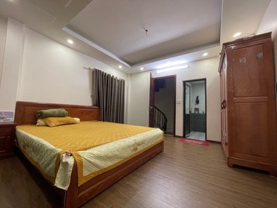 Nhà học viên tài chính - phố lê văn hiến - dt56m2 - 5 tầng , mt6m- giá 9.2 tỷ - kinh doanh- ngõ ô tô 2
