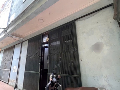 Ba đình- hiếm- nhà dân xây- mặt tiền rộng- gần phố - sổ đỏ vuông đẹp     hoàng hoa thám 4