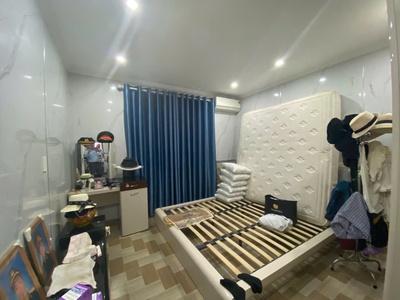 Duy nhất. Nhà 41mx 4 tầng Thiết kế đẹp sang nhất đường Miếu Hai Xã Cần bán GẤP 4