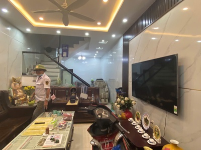 Duy nhất. Nhà 41mx 4 tầng Thiết kế đẹp sang nhất đường Miếu Hai Xã Cần bán GẤP 7