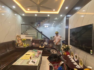 Duy nhất. Nhà 41mx 4 tầng Thiết kế đẹp sang nhất đường Miếu Hai Xã Cần bán GẤP 10