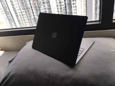 Surface Laptop 4 chip Ryzen 5 6x12 luồng, ram 16, Ssd 512, màn 2K Touch 1