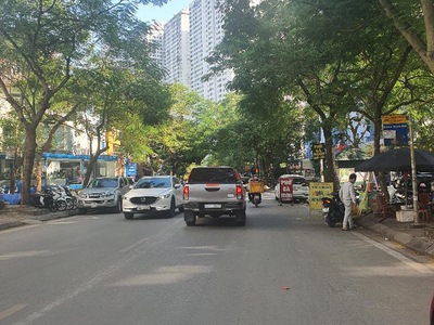 Đất Linh Đàm, ô tô vào nhà, 50m2, MT4.2m, gần chợ, trường học, 10.8 tỷ 1