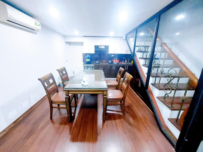 Nhà ở phố víp -hai bà trưng - nhà đẹp ở ngay - cách phố ba bước chân  - dân trí đỉnh - từ nhà ngắm 0