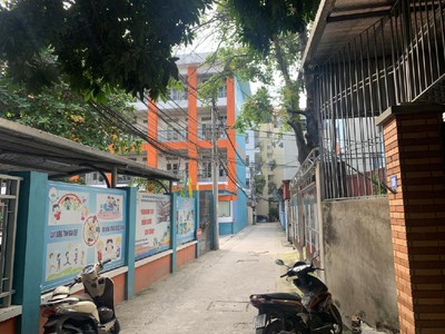 Bán nhà c4 ngõ 390 ngọc thụy, dt rộng 67, ngõ oto tải thông, view thoáng, giá chỉ 5,x tỷ tl. lh: 3