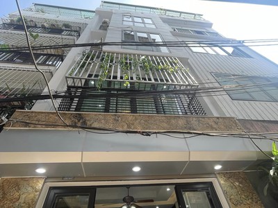 Chính chủ cần bán nhà  tân mai 32m x 5 tầng mt 4m giá 5,6 tỷ 0