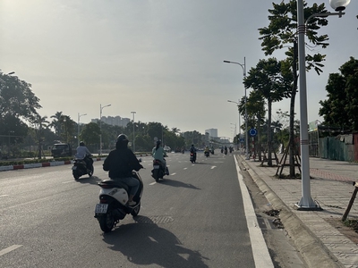 Bán đất ngọc thuỵ 86m ,sát hồng tiến , vỉa hè, ô tô tải tránh, nở hậu , giá chỉ 10 tỷ 0