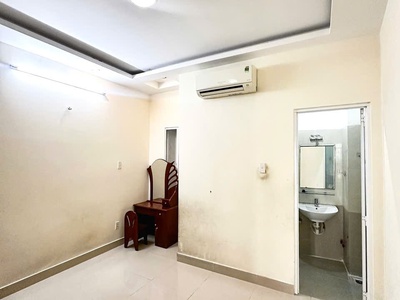 Hàng cực hiểm, nhà 3 tầng, sát mặt tiền nguyễn văn đậu p5 bình thạnh chỉ hơn 6 tỏi, nợ hậu tài lộc, 4