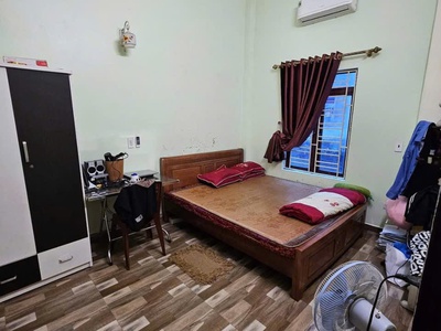 Bán gấp  nhà 3 tầng tổ 12  phường trần lãm, ô tô đỗ ngày đêm, vỉa hè rộng 6m, ngõ thông, giá chỉ 0