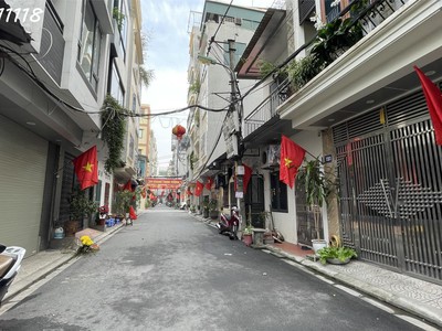 Bán nhà phân lô cán bộ sài đồng, ô tô tránh nhau, sát phố, 70m 4 tầng, 9 tỉ xíu 1