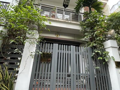 Bán nhà phân lô cán bộ sài đồng, ô tô tránh nhau, sát phố, 70m 4 tầng, 9 tỉ xíu 2