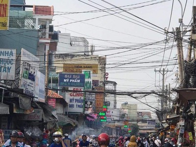 Bán nhà trước mặt đường gò xoài, bán buôn sầm uất đến 11 đêm,4 tầng lầ, nở hậu l 3