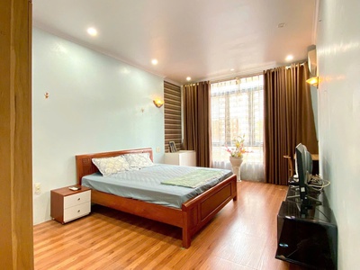 Cho thuê nguyên căn tuyến 2 Lê Hồng Phong 7