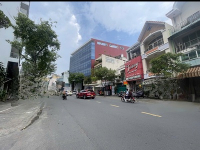 Nhà bánf hoàng hoa thám 156 3 8 20 36 tỷ phường 7 bình thạnh 3