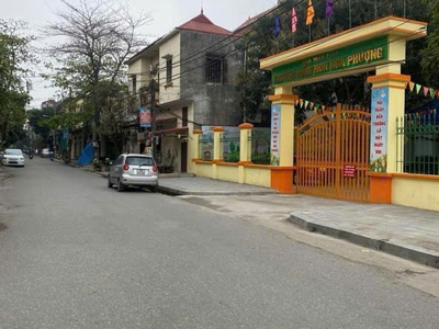 Vị chí đất vàng tại z117 mặt dường kinh doanh rộng 12 m giá chỉ hơn 3 tỷ dt 72 m fun thổ cư 3